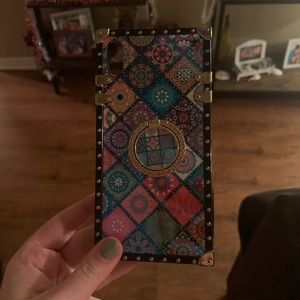 xs max iphone case with pop socket attached